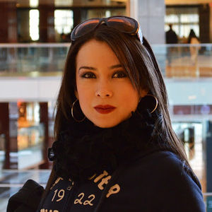 Meet your Posher, Lorena